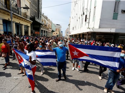 Manifestantes en las calles de La Habana, este domingo.