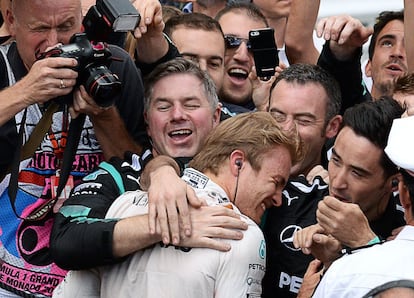 Rosberg celebra su victoria.