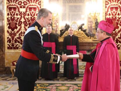 El Rey Felipe VI recibe las cartas credenciales del nuncio apostólico de la Santa Sede, Monseñor Bernardito Cleopas Auza.