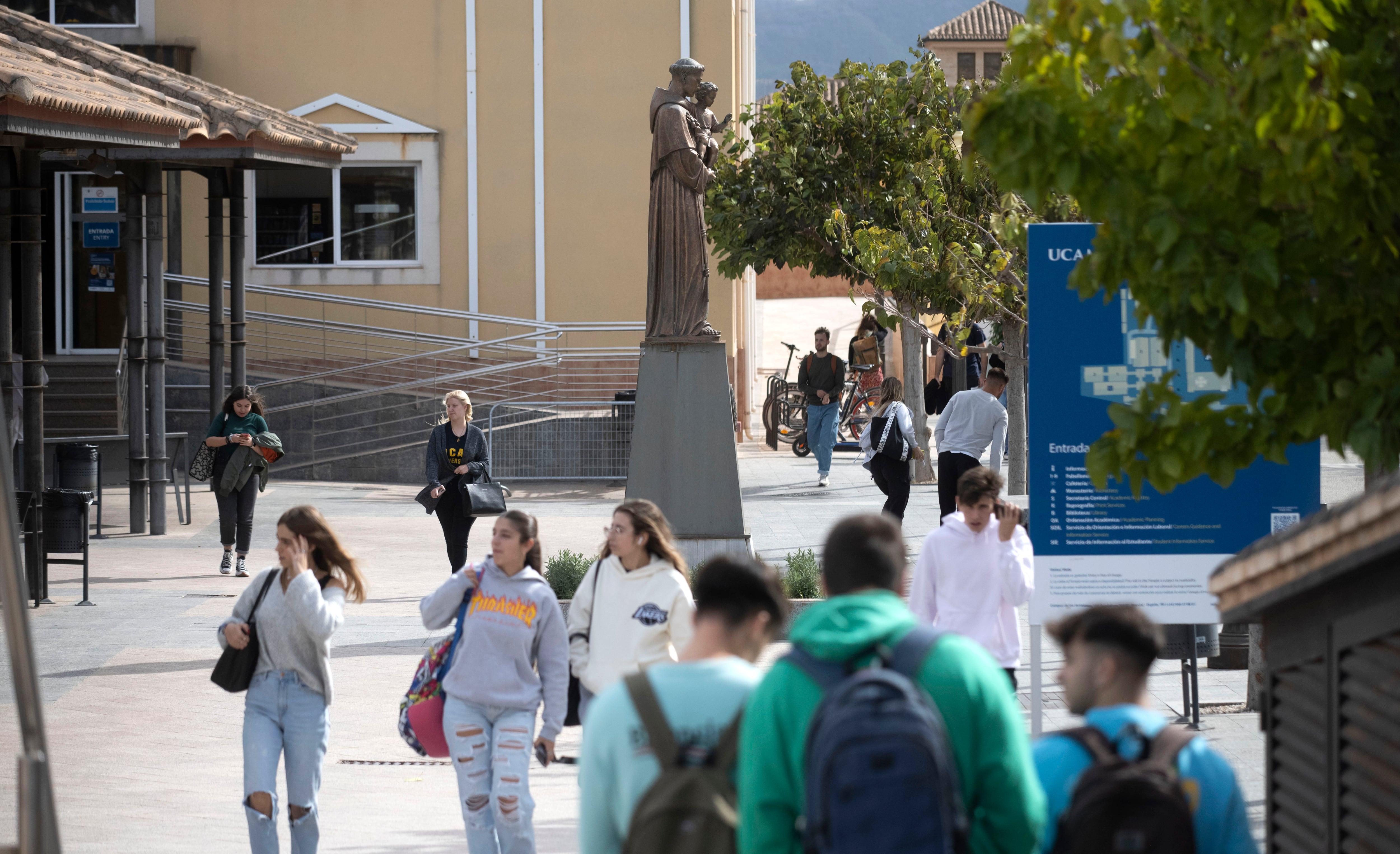 ‘Podcast’ | ¿Qué lleva a las familias a optar por la universidad privada? 