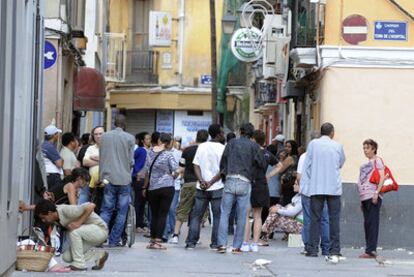 Una de las calles más concurridas del barrio de Velluters.