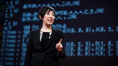 Noriko Arai durante su charla TED en Vancouver. 