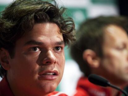 Team Canada&#039;s Milos Raonic and Daniel Nestor (R) attend a news conference before the Davis Cup match with Spain in Vancouver, 