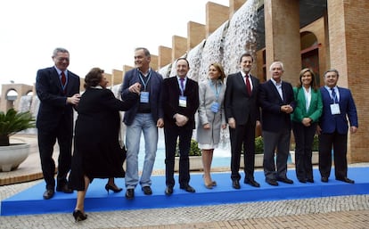 Foto de familia de los dirigentes del Partido Popular, a las puertas de su XVII congreso.