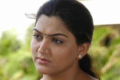 La actriz india Khushboo, durante un rodaje en Chennai (antigua Madrás, India).
REUTERS