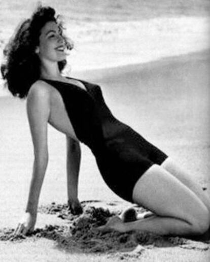 Ava Gardner, en una playa de Torremolinos en 1955.