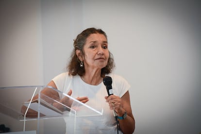 Leticia Merino durante su ponencia en la Universidad Michoacana de San Nicolás, en Hidalgo, el 2 de junio 2025.