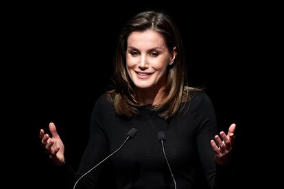 Queen Letizia Of Spain Attends A Cancer Forum In Madrid