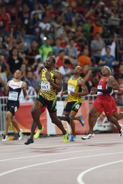 Bolt, després de guanyar la carrera.