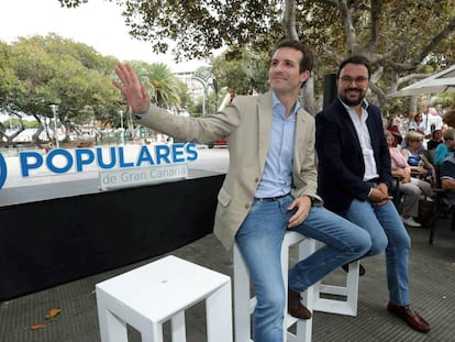 Pablo Casado y Asier Antona, durante un acto en Gran Canaria. 