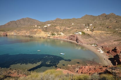 Calas Nudistas de Bolnuevo, al pie de la sierra de las Moreras, en Mazarrón (Región de Murcia)