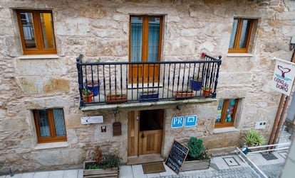 Fachada de la pensión Casa da Balea, en Corcubión (A Coruña).