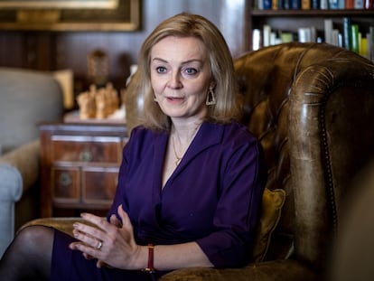 La ministra británica de Exteriores, Liz Truss, el jueves durante la entrevista en Madrid.