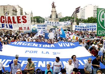 Aspecto de una manifestación en la Plaza de Mayo.