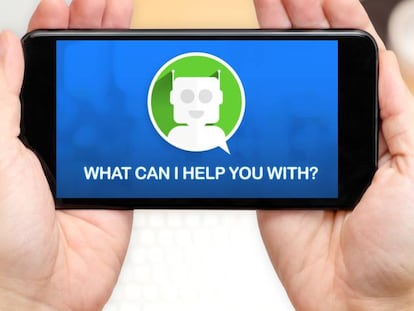 Agente virtual atendendo a um cliente através do smartphone. 
