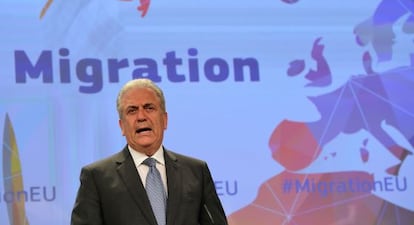 El comisario de Inmigraci&oacute;n, Dimitris Avramopoulo, en Bruselas.