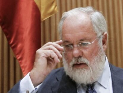El ministro de Agricultura, Miguel Arias Cañete, durante una comparecencia en el Congreso.