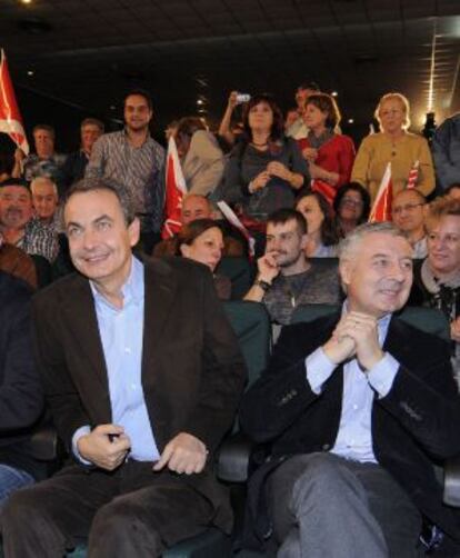 Zapatero y Blanco ayer en un mitin en Lugo.