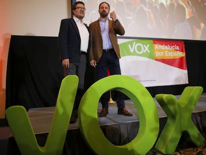 Vox leader in Andalusia Francisco Serrano (l) and national leader Santiago Abascal.