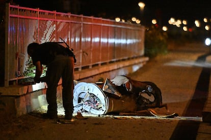 Fragmento de un misil iraní interceptado, el pasado lunes en el norte de Israel.Associated Press/LaPresse (APS)