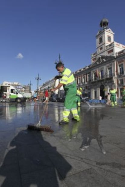 Limpieza, jardiner&iacute;a y basura son sectores que las Administraciones tienen externalizados.