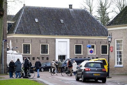 Exterior del Museo Drents, en Assen (Países Bajos), hoy, después del robo de varios tesoros arqueológicos.