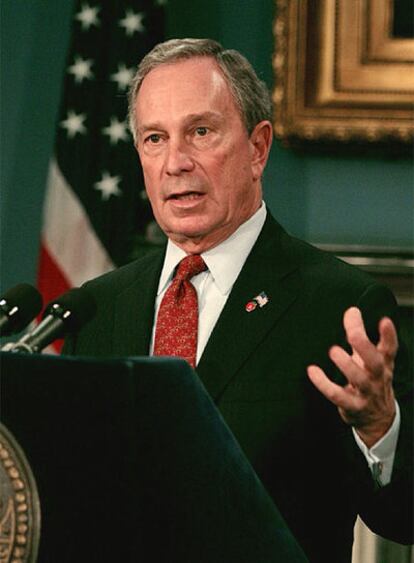 Michael Bloomberg en el Ayuntamiento de Nueva York, en el momento de anunciar su intención de presentarse de nuevo