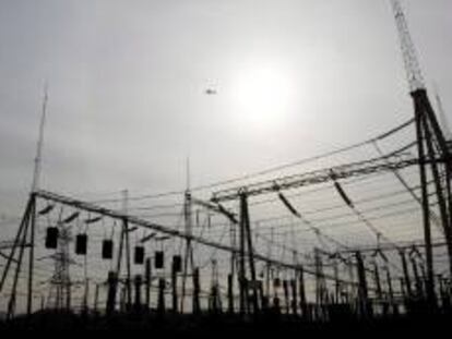 Argentina liquidó el pasado diciembre la deuda de 123 millones de dólares que mantenía con Paraguay por la cesión de energía de Yacyretá correspondiente a 2012. EFE/Archivo