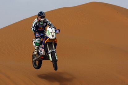 Marc Coma, durante una etapa del Dakar