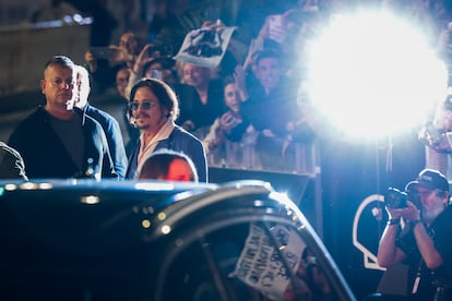  El actor estadounidense Johnny Depp a su llegada este lunes al hotel que aloja a los invitados, en el marco del San Sebastian International Film Festival.
