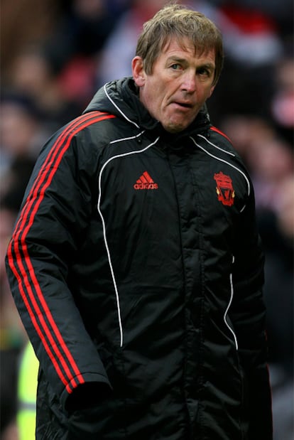 Kenny Dalglish, durante el encuentro ante el Manchester Untied en Old Trafford.