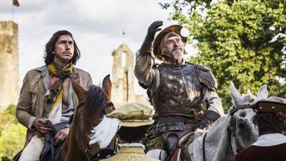Adam Driver y Jonathan Pryce, en un fotograma de 'El hombre que mató a Don Quijote'.