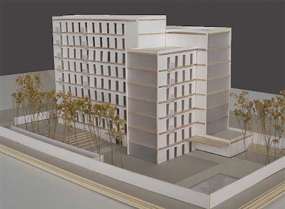 Maqueta del edificio de Miguel Fisac en Vallecas.