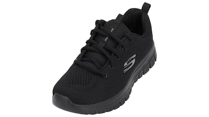 Desde EL PAÍS Escaparate fichamos las mejores ofertas de Amazon en moda durante las rebajas de invierno.