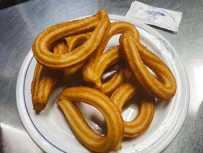 Churros gaditanos en el Bar Montana