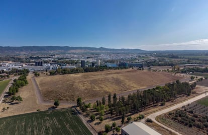 Vista aérea del enterramiento de estériles de la antigua fábrica de uranio de Andújar, Jaén. 