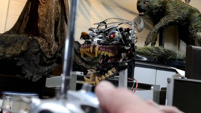 Una imagen de 'Frankenstein Complex'.