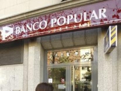 Vista de una sucursal del Banco Popular. 