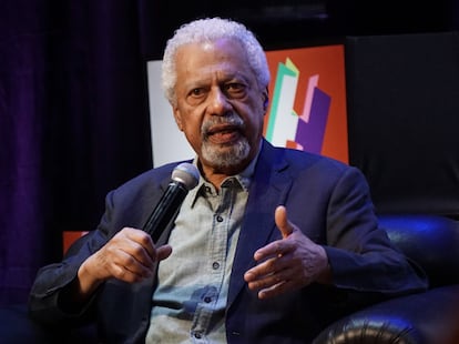 Abdulrazak Gurnah, novelista tanzano, durante una charla este domingo en el Hay Festival Arequipa 2024.