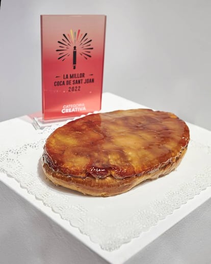 Coca tatín de la pastelería L'Atelier de Barcelona.