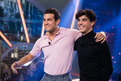 Mario Casas y Óscar Casas