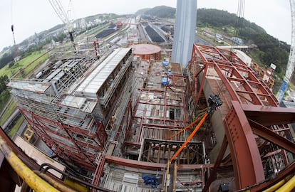 La planta de desnitrificación, en la Central Térmica de Aboño, del Grupo energético portugués EDP, en Asturias.