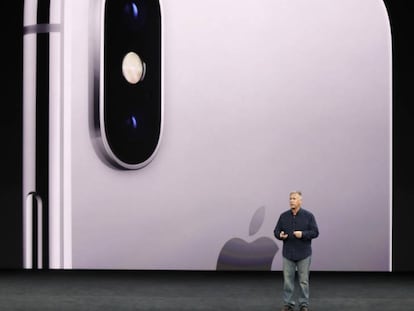 Phil Schiller durante la presentaci&oacute;n del iPhone X. 