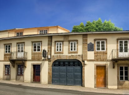 Fachada del Mesón O'Escudo en Ferrol (A Coruña)