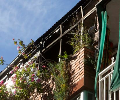 Un hombre fallece en un incendio en una vivienda en Santa Coloma de Gramanet.