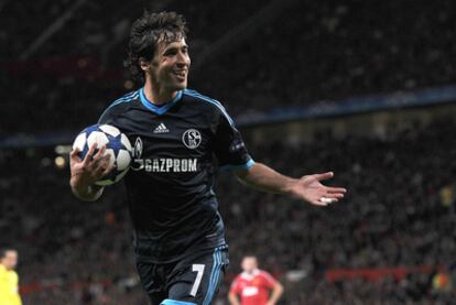 Raúl, durante el Manchester-Schalke de la Liga de Campeones.