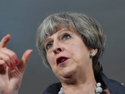 Theresa May durante um comício do Partido Conservador