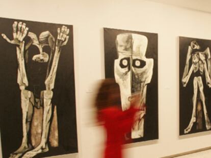 Parte de la serie <i>La espera,</i> de Guayasamín, que puede verse en Sevilla en el Centro Cultural Cajasol.