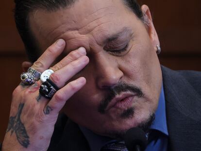 Johnny Depp, durante su declaración de este miércoles en el juicio contra Amber Heard.