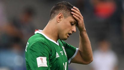 Cicharito durante la semifinal Mexico-Alemania de la Copa Confederaciones